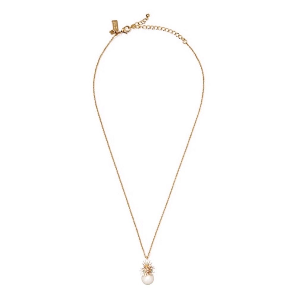 KATE SPADE • Gold Loves Me Not Pearl Daisy Flower Necklace - Picture 4 of 5